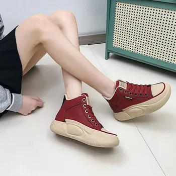 Női platform tornacipők Koreai divat gördeszkás cipők nőknek Magas szárú cipők Klasszikus alkalmi platform cipő Fűzd fel