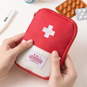Hordozható orvosi táska Gyógyszertároló táska Menj ki Kis orvosi táska Utazás és tárolás Elsősegély-készlet Háztartási gyógyszeres tabletta táskák