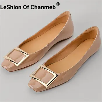 LeShion Of Chanmeb lakkbőr báránybőr lapos cipő női négyzet alakú fém charm szögletes lábujj slip-on sekély cipő meztelen bézs 33-41